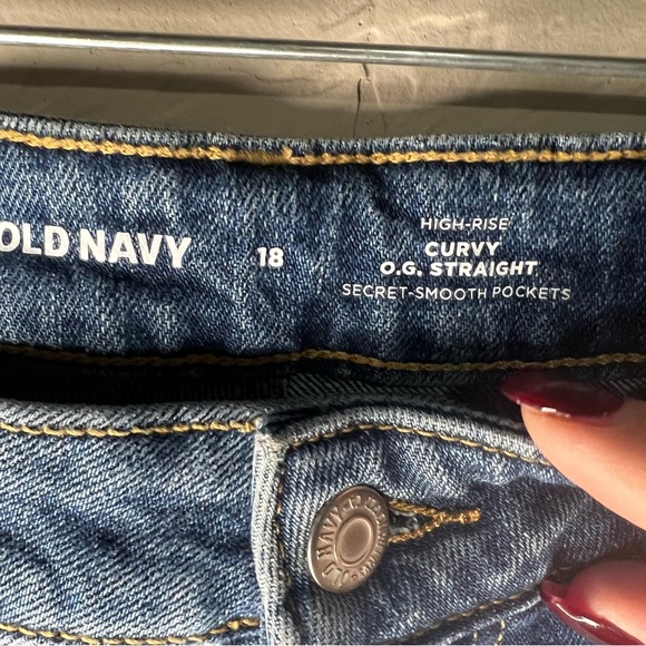 NWT Old‎ Navy Saylor High-Rise Curvy OV Straight Distressed Raw Hem Denim Jeans - Picture 7 of 10